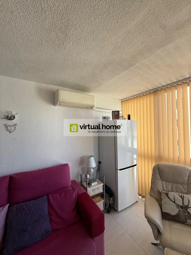 Sala de estar de Piso en venta en Benidorm con Aire acondicionado, Terraza y Amueblado