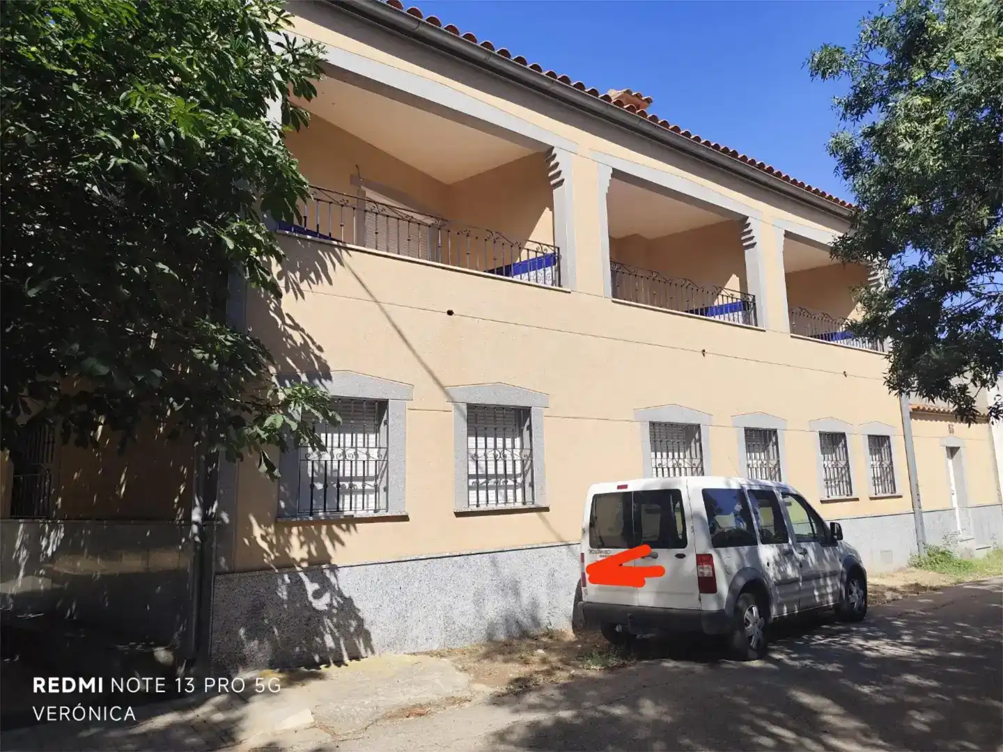 Vista exterior de Piso en venta en Vianos con Trastero, Amueblado y Balcón