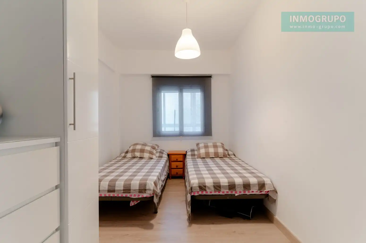 Dormitori de Pis en venda en Benicasim / Benicàssim amb Terrassa i Piscina comunitària