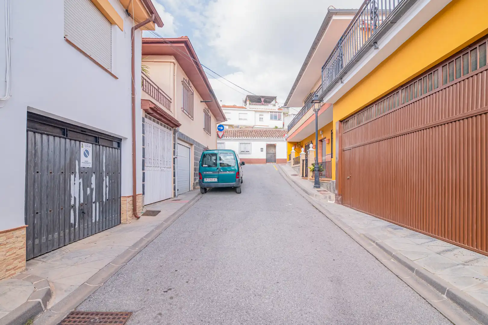Exterior view of Houses for sale in Alfacar  with Terrace and Balcony
