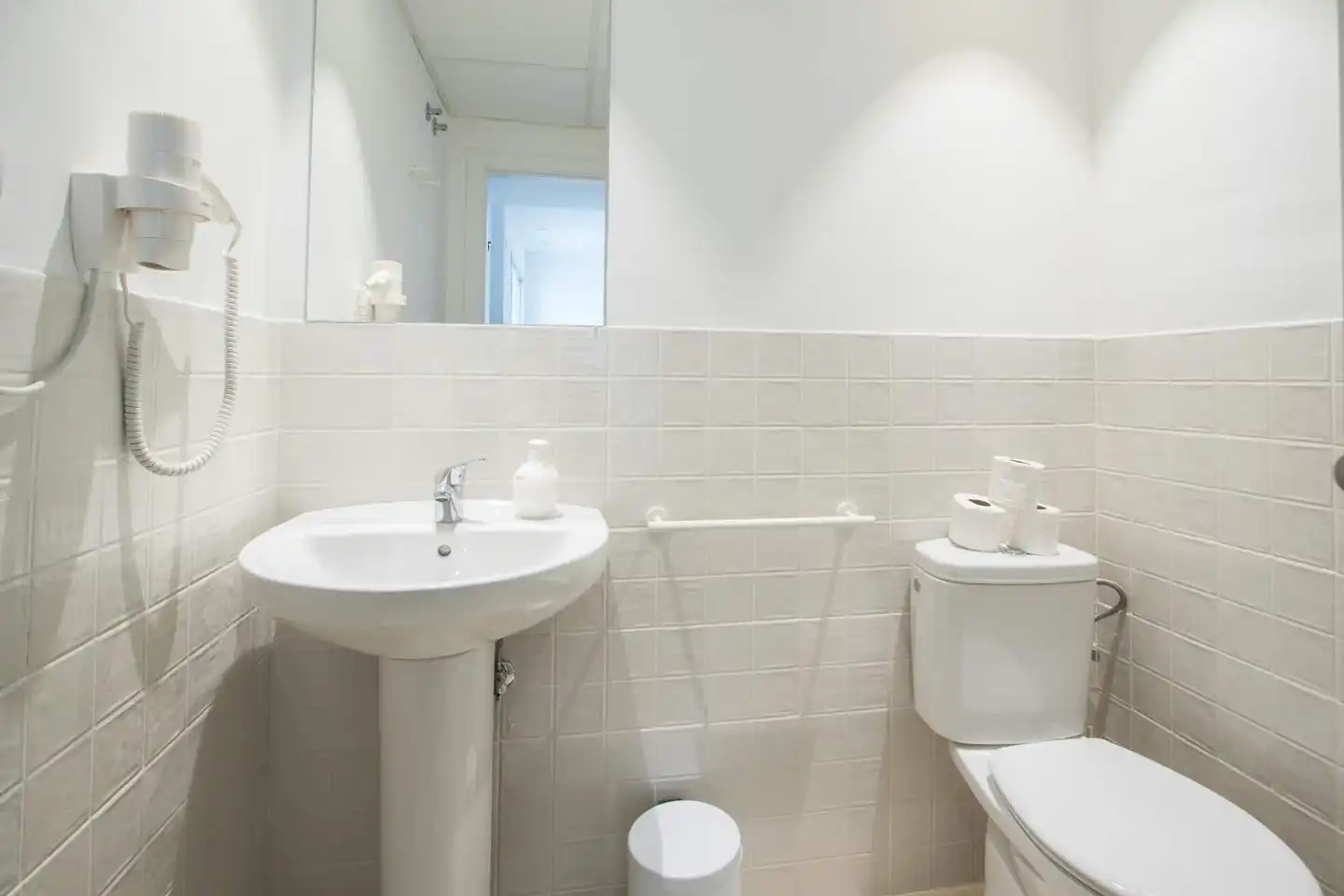 Bathroom of Flat for rent in Sarrià - Sant Gervasi