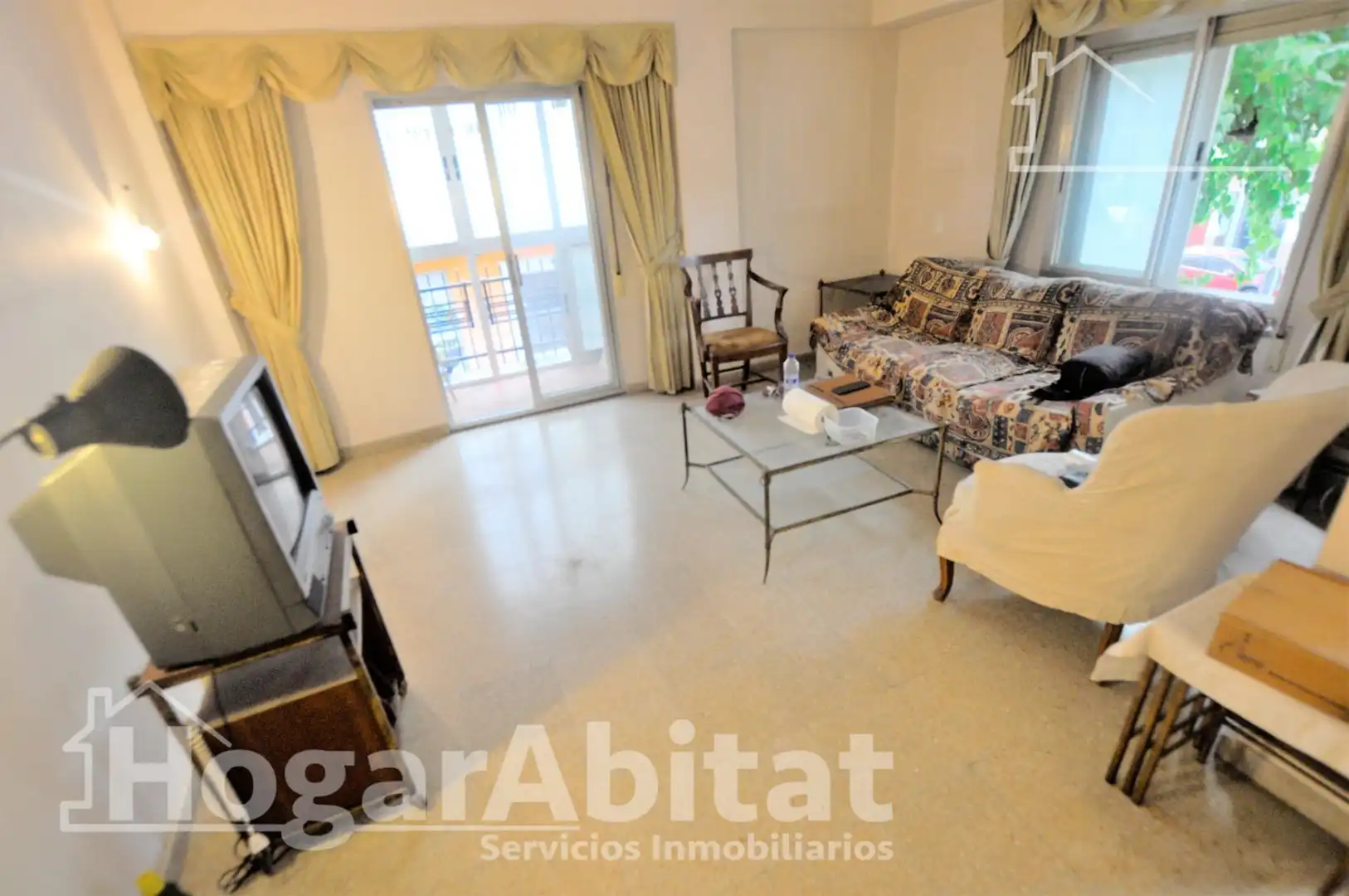 Living room of Flat for sale in Valencia  with Heating and Balcony