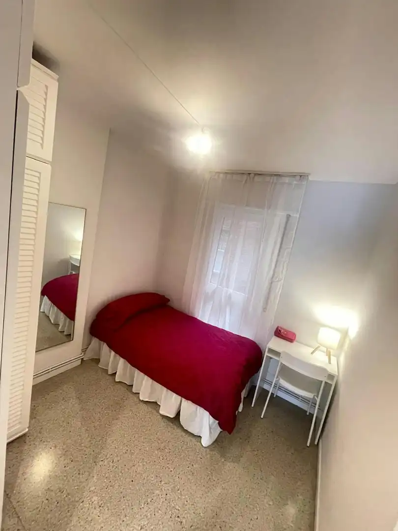 Schlafzimmer von Wohnung zur Miete in Barcelona mit Heizung, Möbliert und Waschmaschine