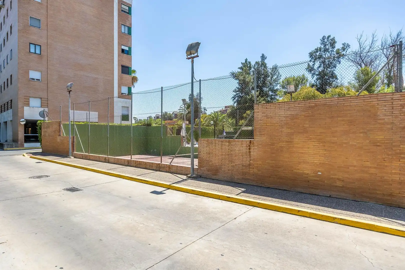 Parking of Flat for sale in Sevilla  with Air Conditioner, Heating and Community pool