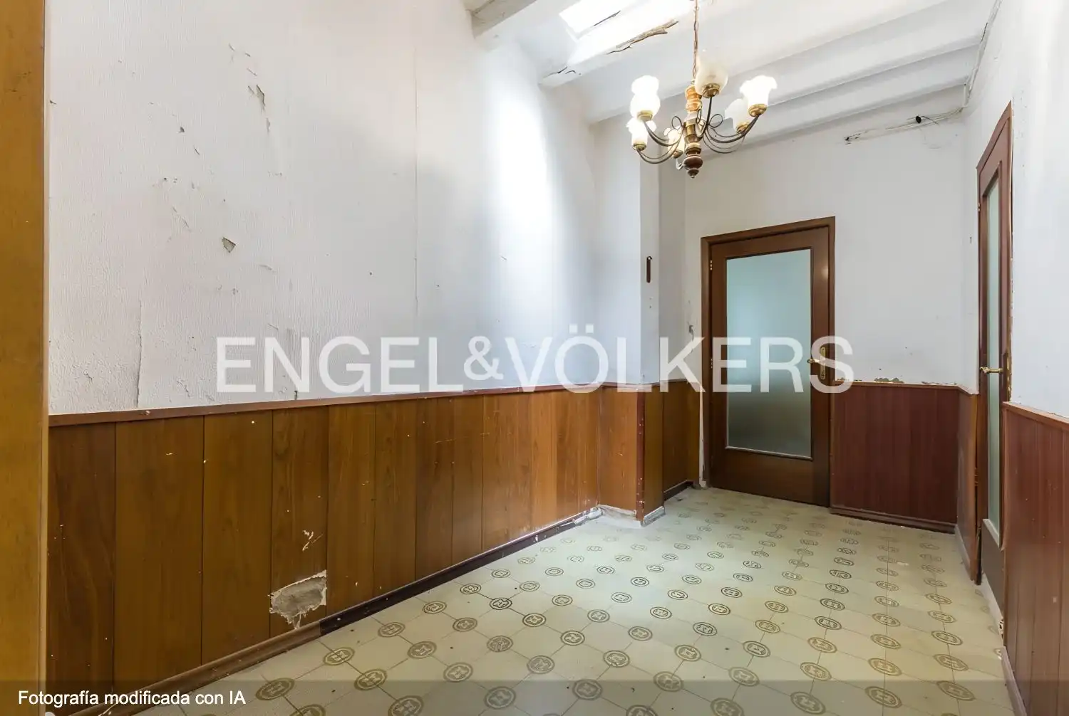 Wohnung zum Verkauf in Barcelona mit Heizung und Privatgarten