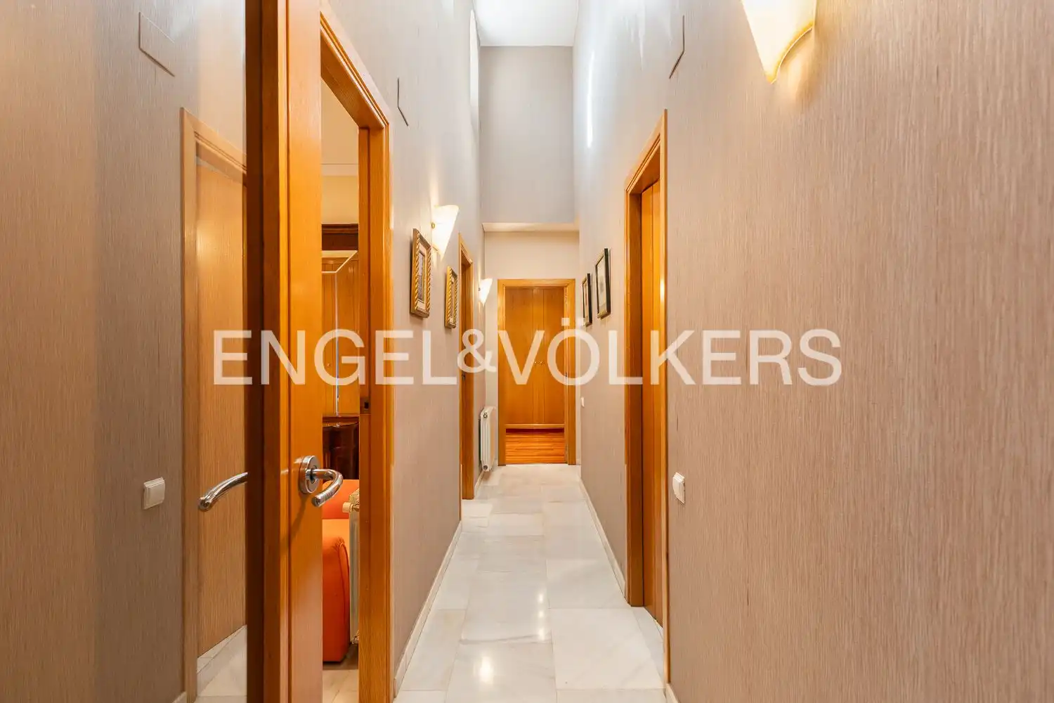 Houses for sale in Carcaixent  with Air Conditioner, Heating and Private garden