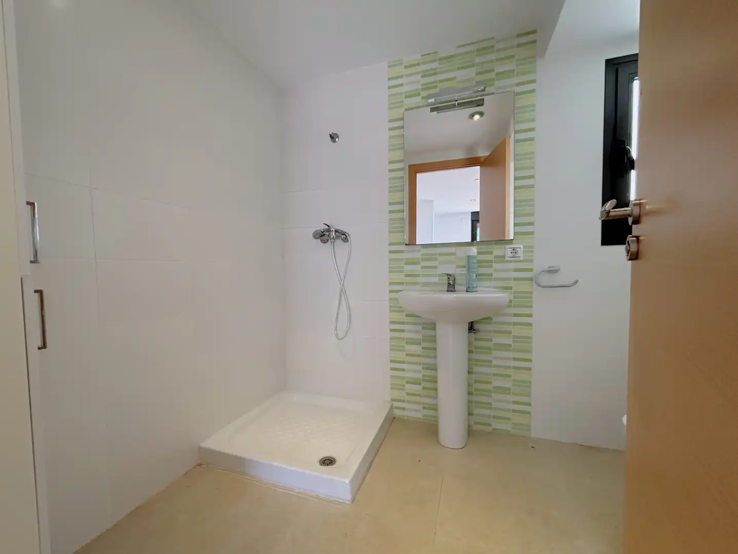 Baño de Dúplex en venta en Borriol con Aire acondicionado, Terraza y Trastero