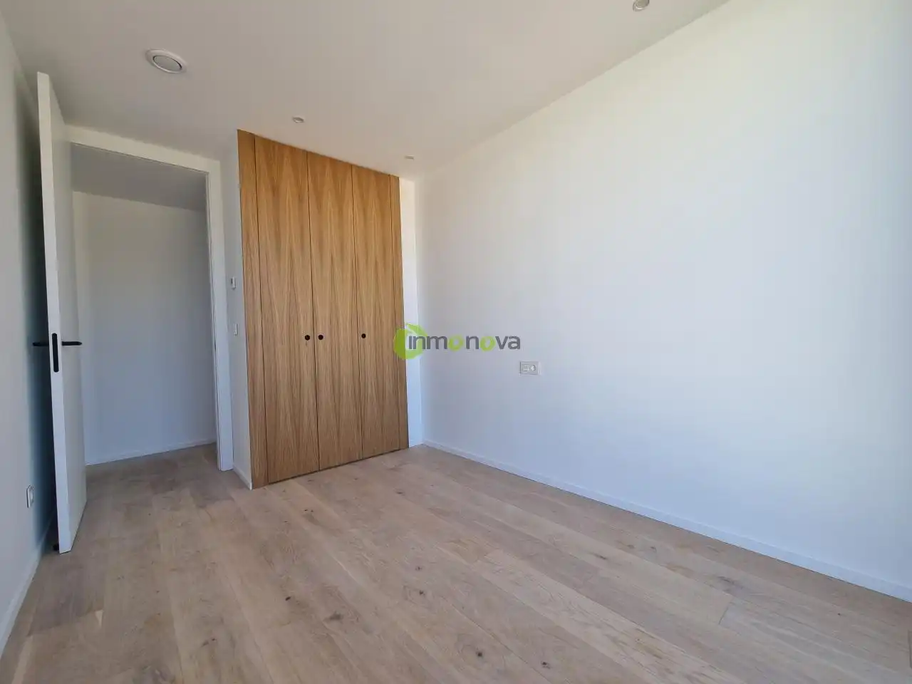 Habitación de Casa adosada en venta en Nigrán con Calefacción, Jardín privado y Terraza