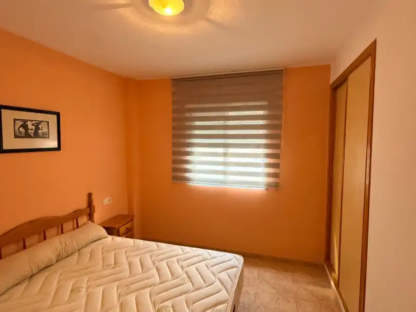Dormitori de Pis en venda en Torrevieja amb Aire condicionat i Terrassa