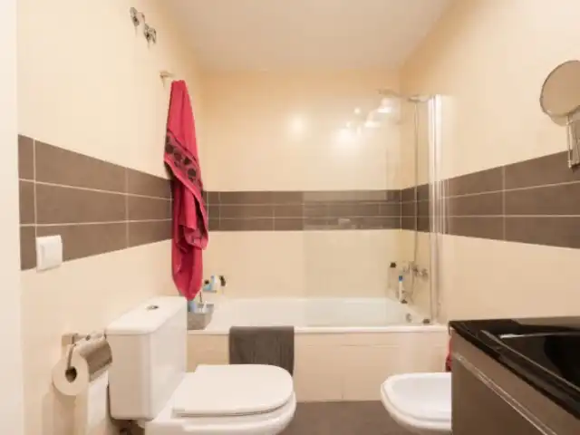 Baño de Piso en venta en Paterna con Aire acondicionado, Calefacción y Terraza