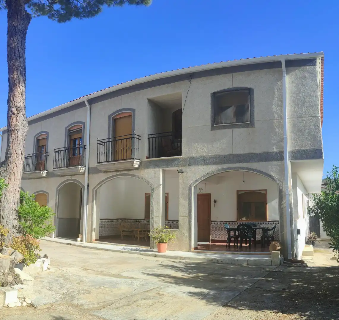 Vista exterior de Casa o chalet en venta en Fines