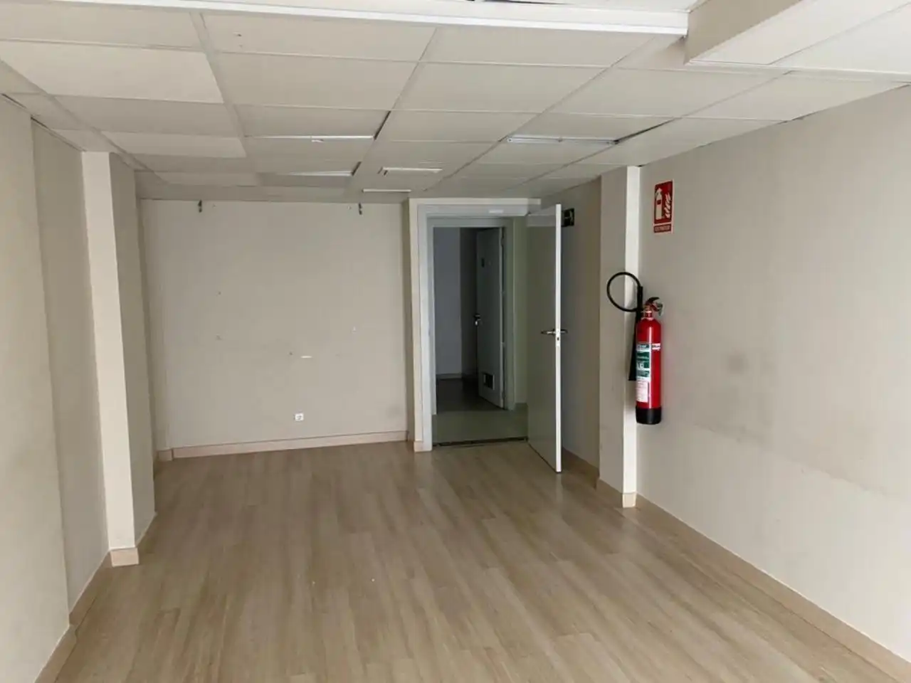 Oficina de lloguer a Montornès del Vallès, imagen 8