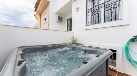 Foto 2 von Haus oder Chalet zur Miete in Calle Los Vecinos, 3, Los Pacos, Fuengirola