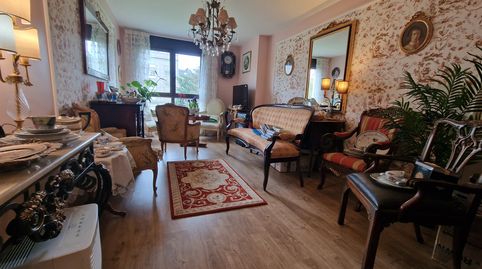 Foto 3 de Piso en venta en O Feal - Xubia, Narón