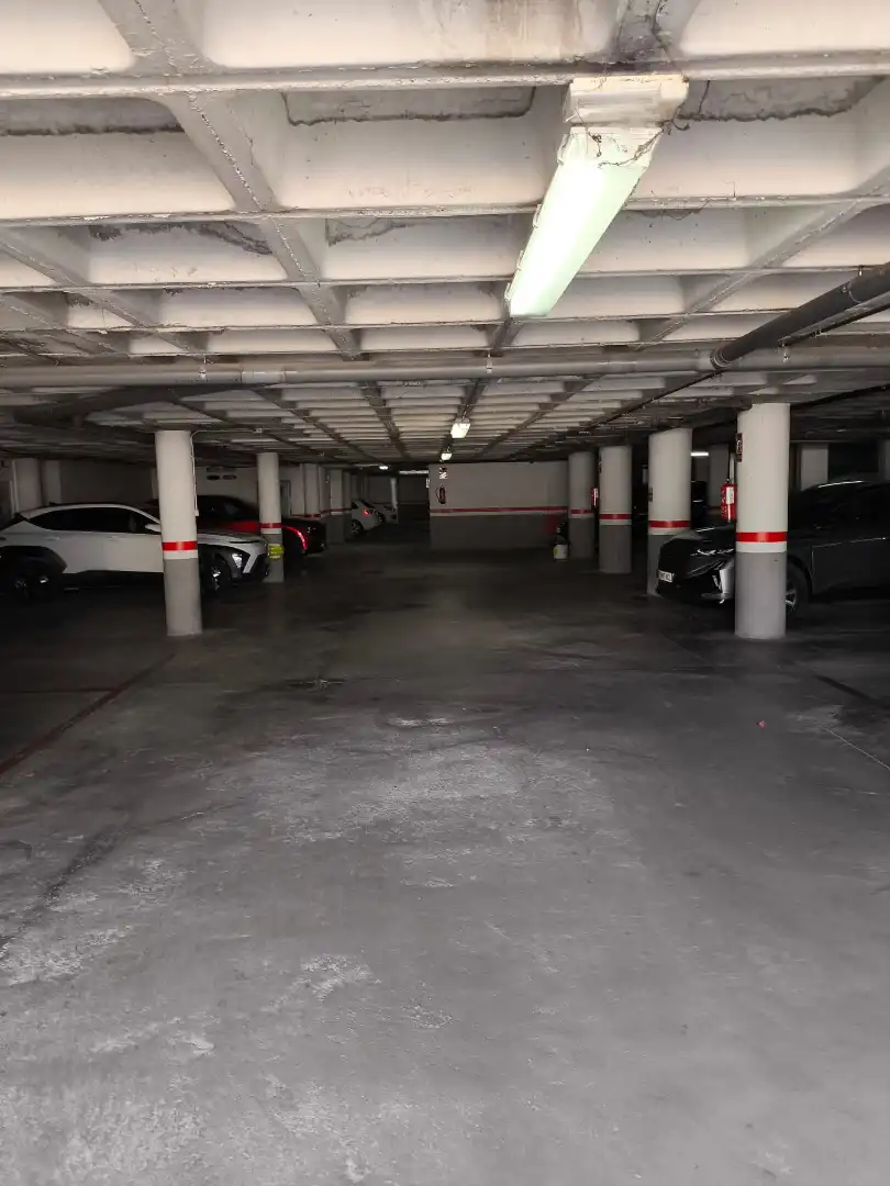 Parkplatz von Garage zur Miete in Altea