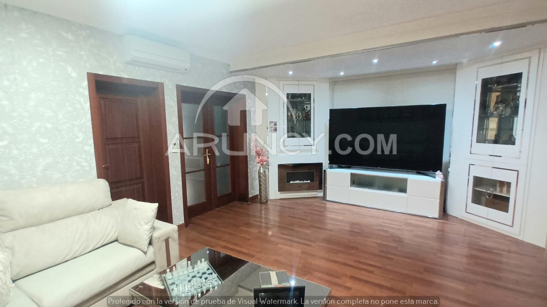 Sala d'estar de Casa adosada en venda en Alcalá de Guadaira amb Aire condicionat, Calefacció i Jardí privat
