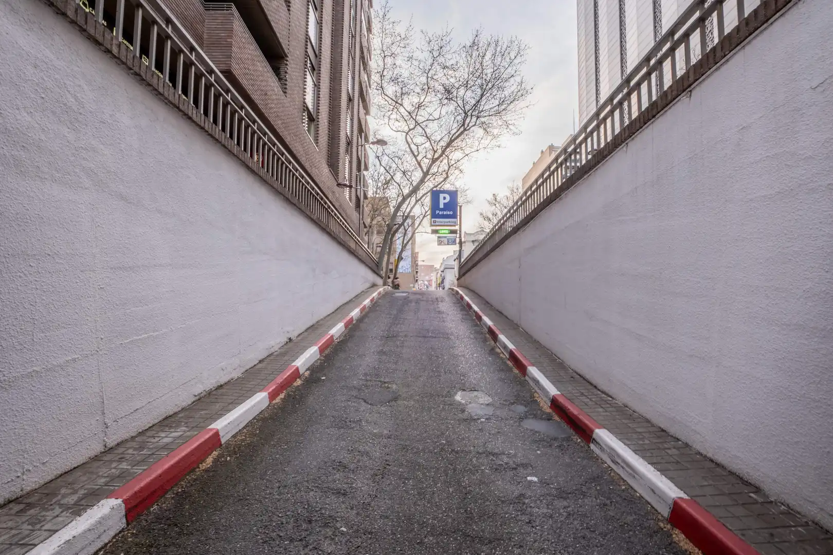 Vista exterior de Piso en venta en Zaragoza con Calefacción, Terraza y Balcón