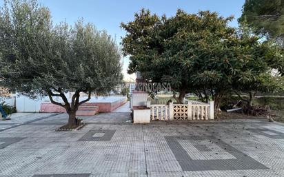 Exterior view of Country house for sale in  Zaragoza Capital  with Private garden and Swimming Pool