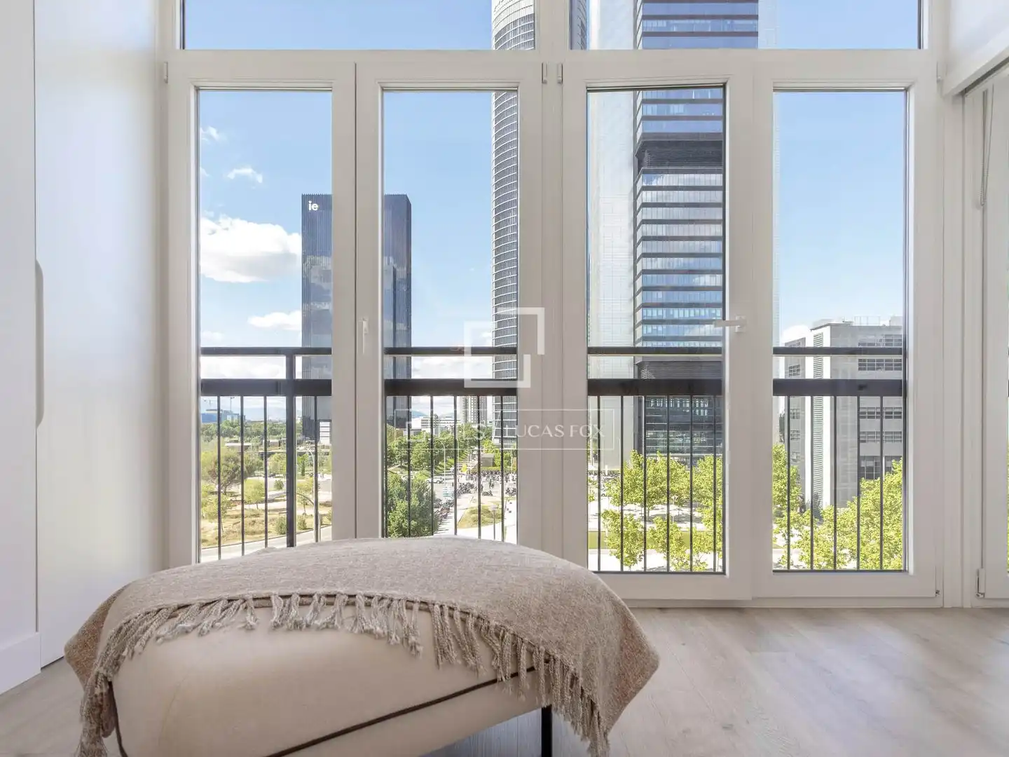 Balcony of Flat for rent in Madrid  with Air Conditioner and Furnished