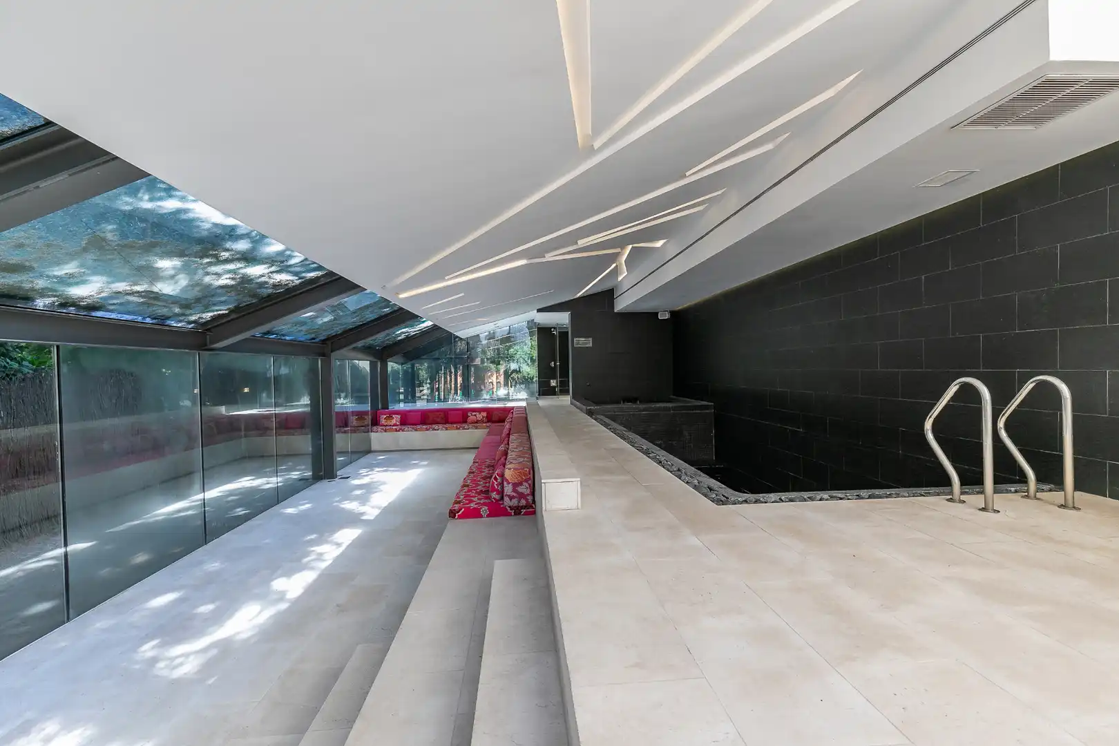 Houses for rent in Madrid  with Air Conditioner, Heating and Private garden