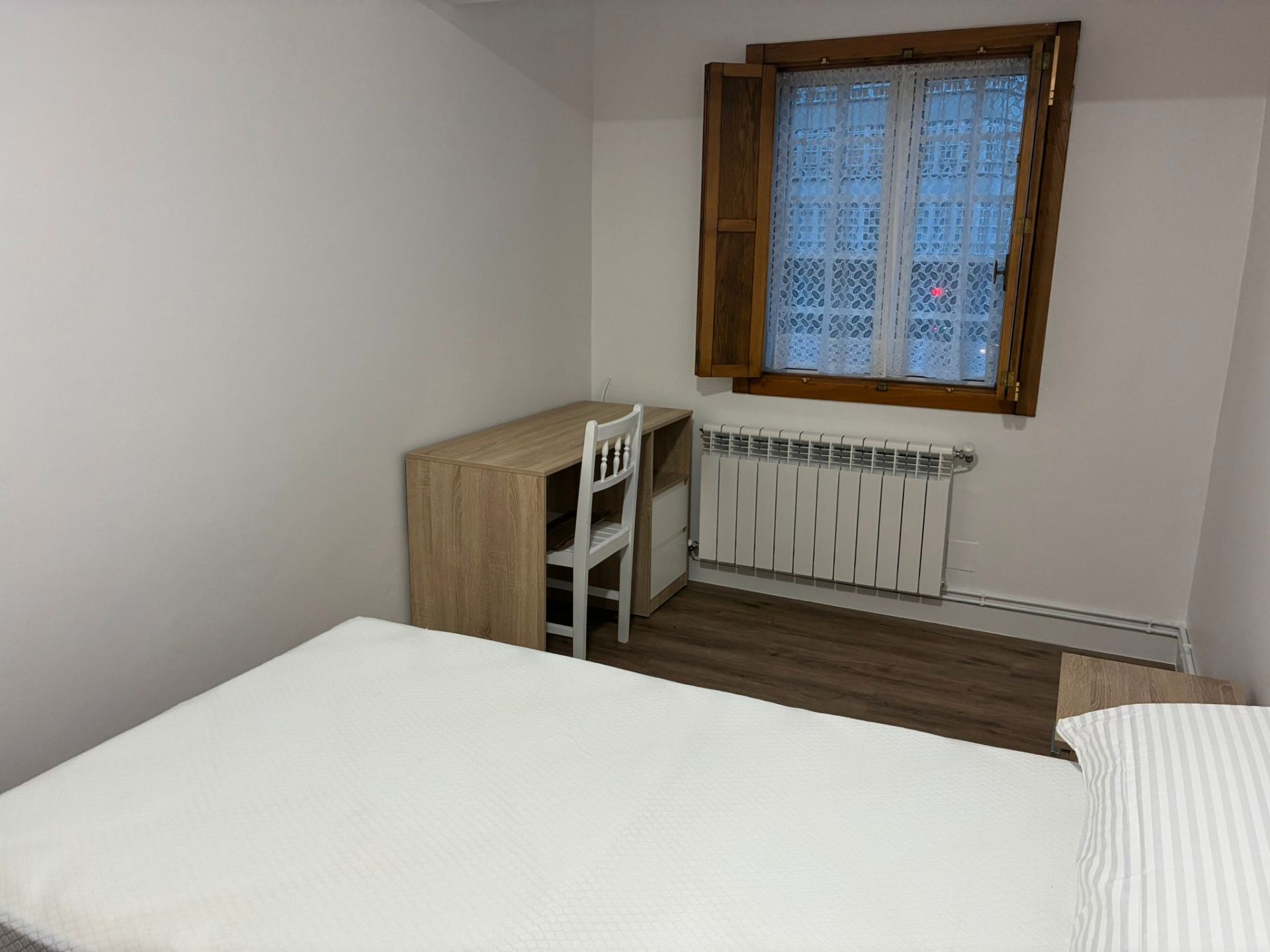 Flat to rent in Rúa da Carreira do Conde, Ensanche - Sar