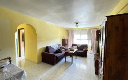Living room of Flat for sale in Estepona
