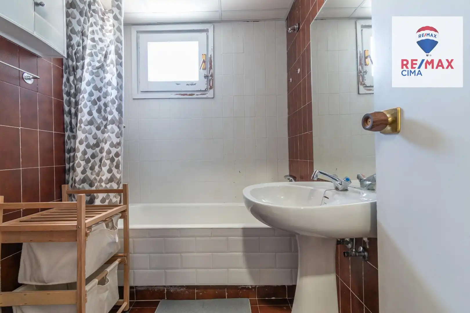 Baño de Estudio en venta en Sierra Nevada con Calefacción y Terraza