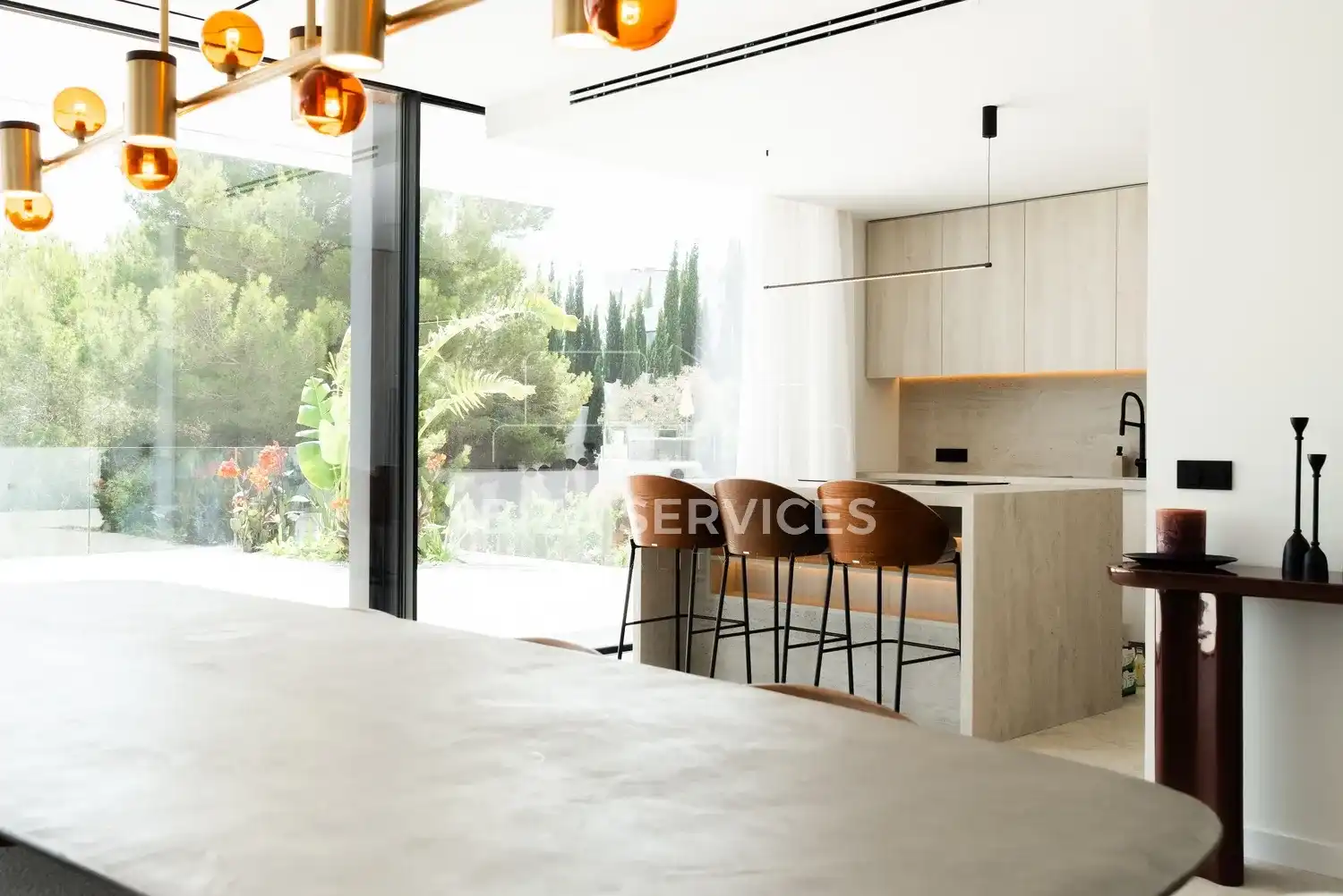 Cocina de Casa o chalet en venta en Santa Eulària des Riu con Aire acondicionado, Jardín privado y Piscina