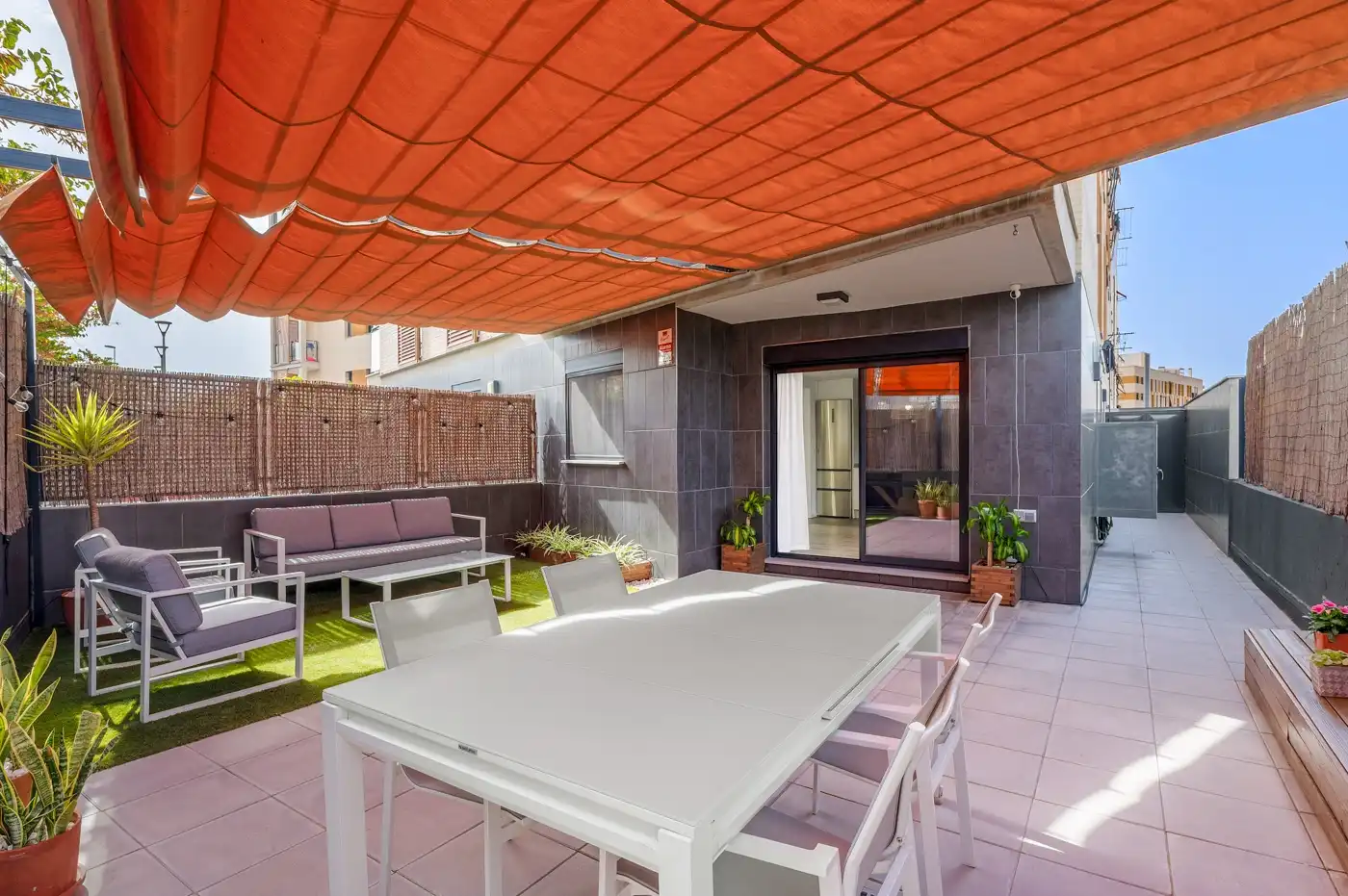 Terrassa de Planta baixa en venda en El Campello amb Aire condicionat, Calefacció i Jardí privat