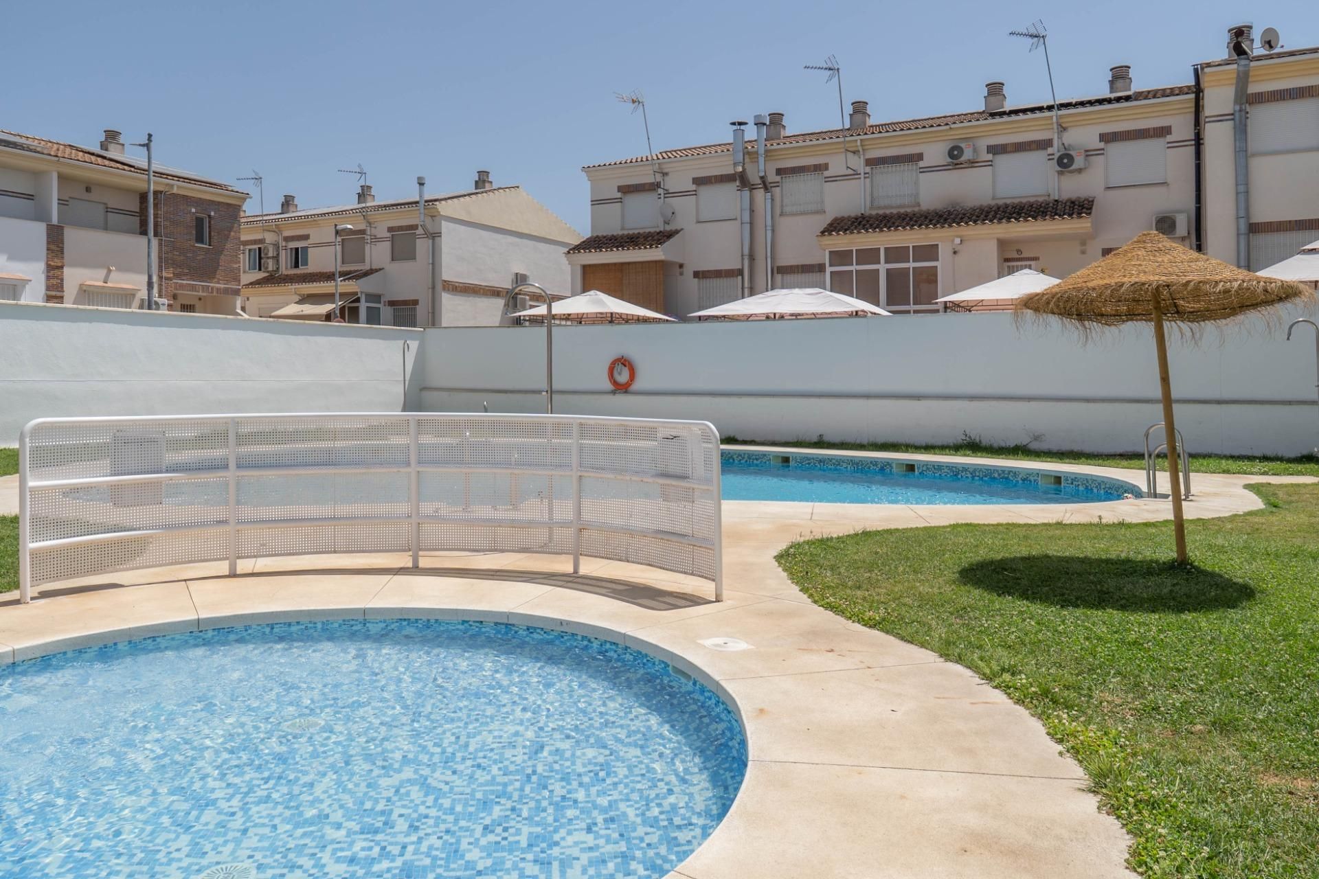 Single-family semi-detached for sale in Calle ONCE DE MARZO(BE), Belicena, Vegas del Genil