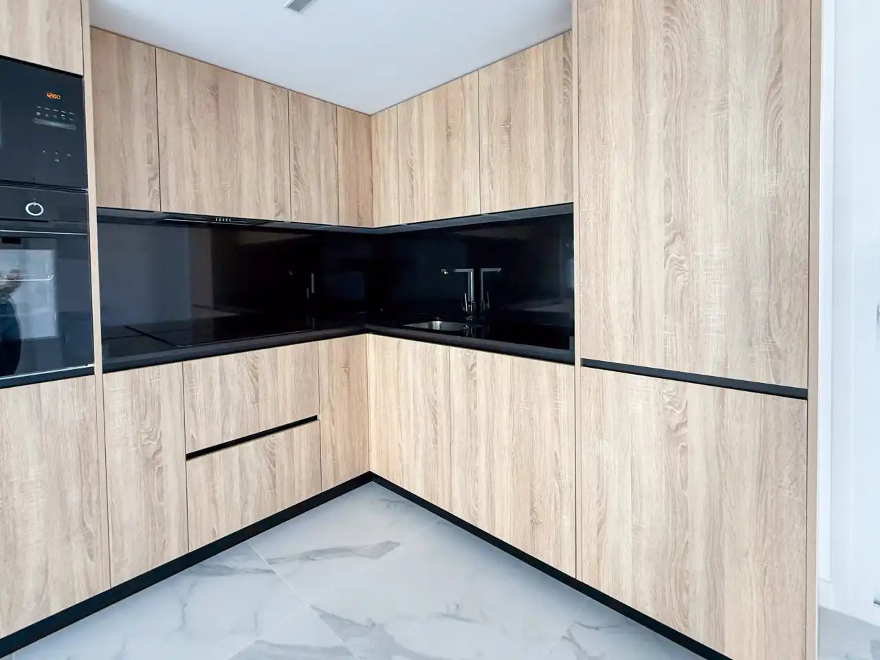 Kitchen of Flat for sale in Torrevieja  with Air Conditioner, Heating and Terrace