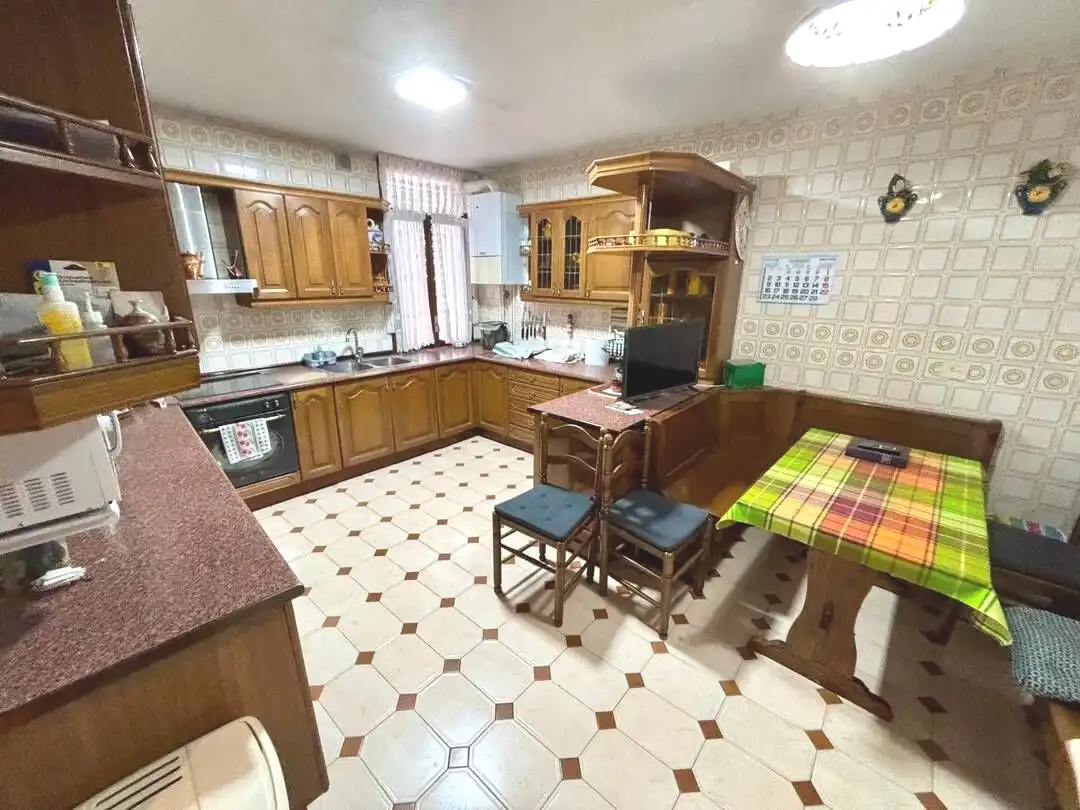Flat for sale in Uribarri Kalea, Barrio de Uribarri