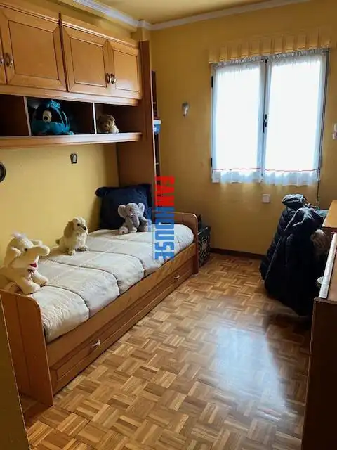 Habitación de Piso en venta en Gijón  con Calefacción y Trastero