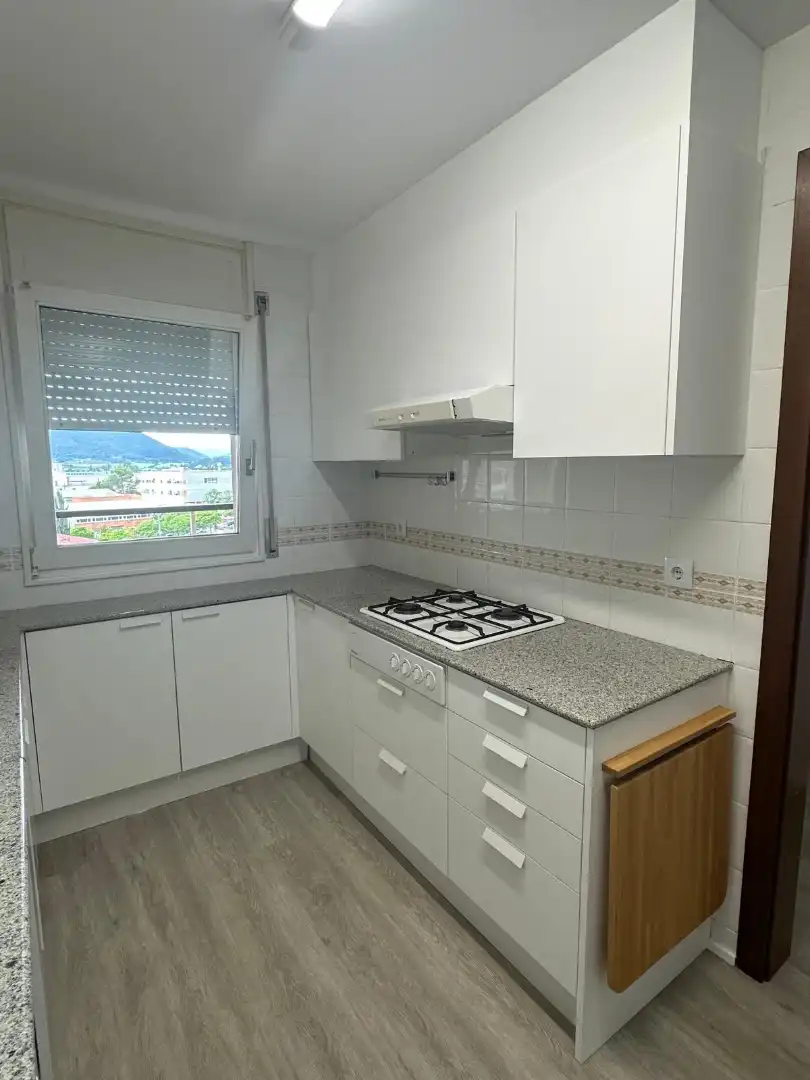 Cocina de Ático de alquiler en Manresa con Calefacción, Jardín privado y Parquet