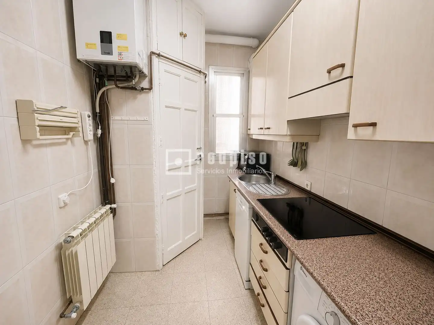 Kitchen of Flat for rent in Madrid  with Heating, Terrace and Furnished
