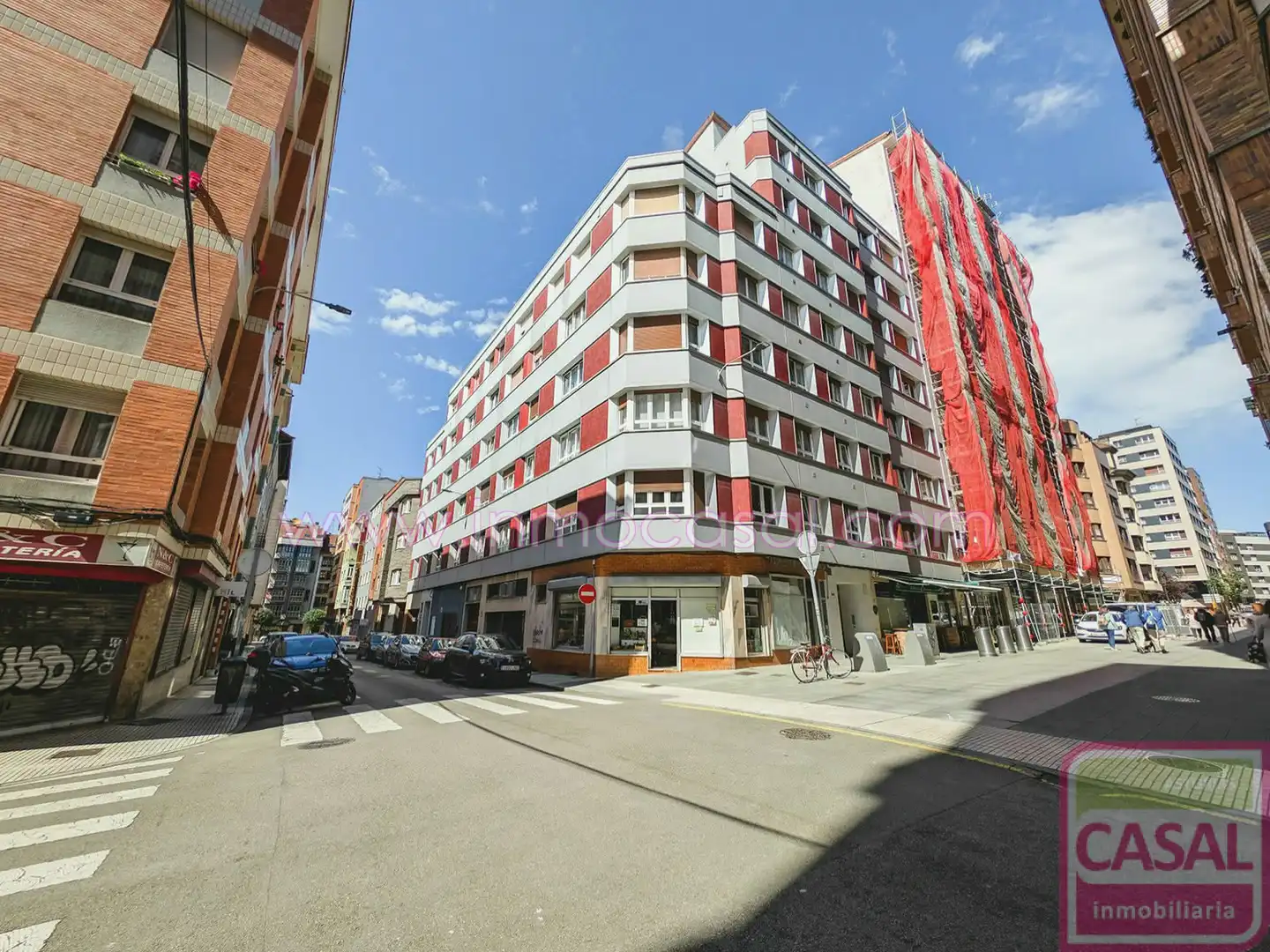 Vista exterior de Pis en venda en Gijón  amb Calefacció