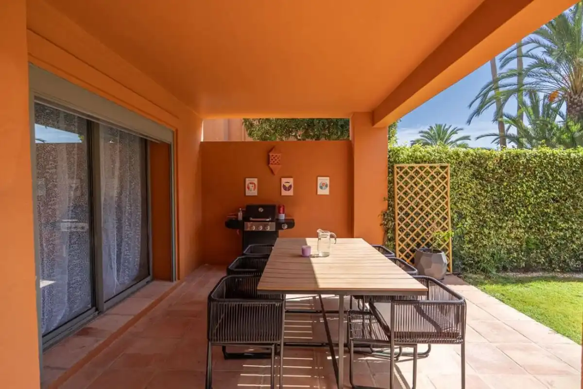 Terrassa de Planta baixa en venda en Estepona amb Jardí privat, Traster i Piscina comunitària