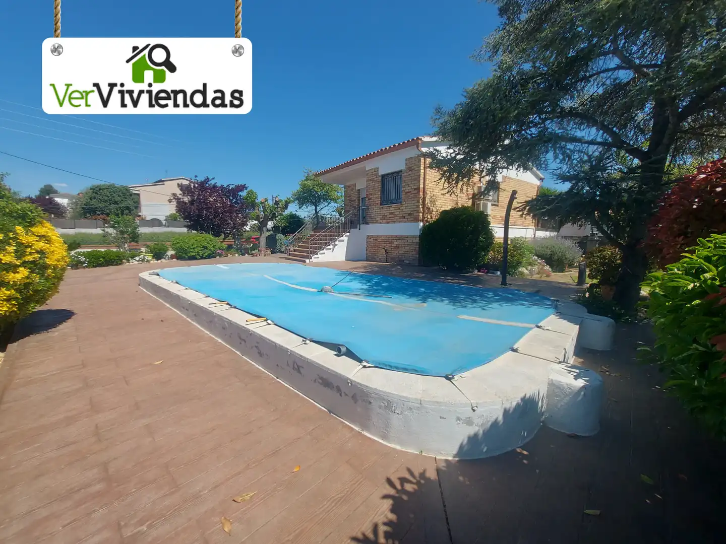 Jardí de Casa o xalet en venda en Sant Llorenç d'Hortons amb Jardí privat, Terrassa i Piscina
