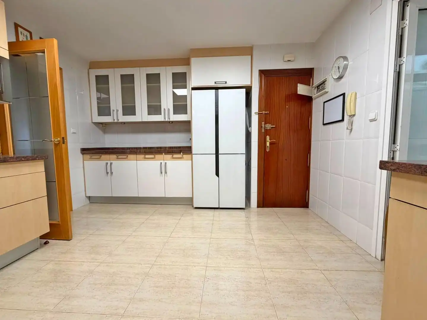 Küche von Wohnung zum Verkauf in Alicante / Alacant mit Klimaanlage, Terrasse und Abstellraum