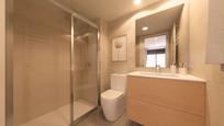 Bathroom of Flat for sale in El Masnou  with Air Conditioner, Heating and Terrace