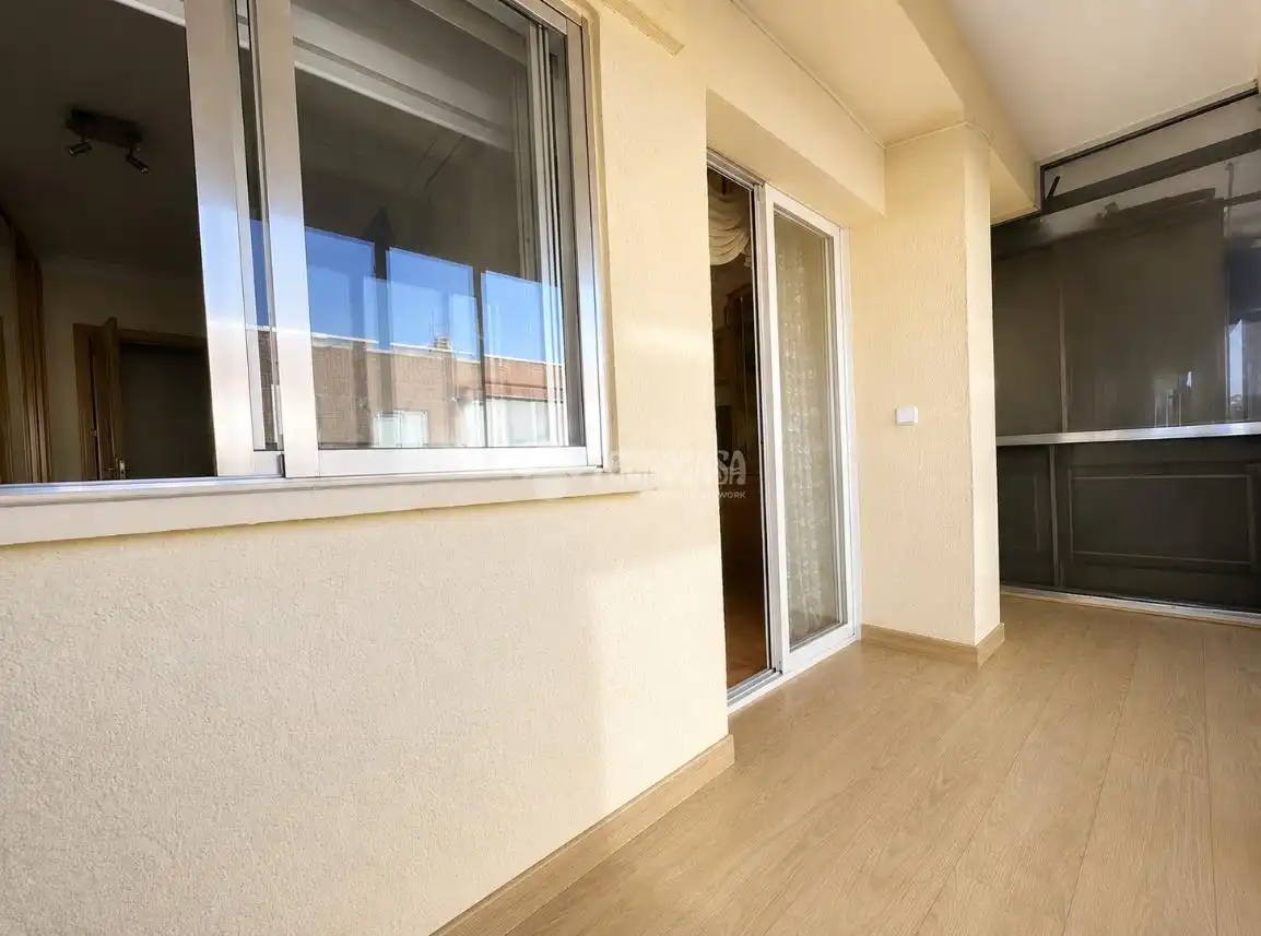 Terraza de Piso en venta en Madrid con Calefacción, Parquet y Terraza