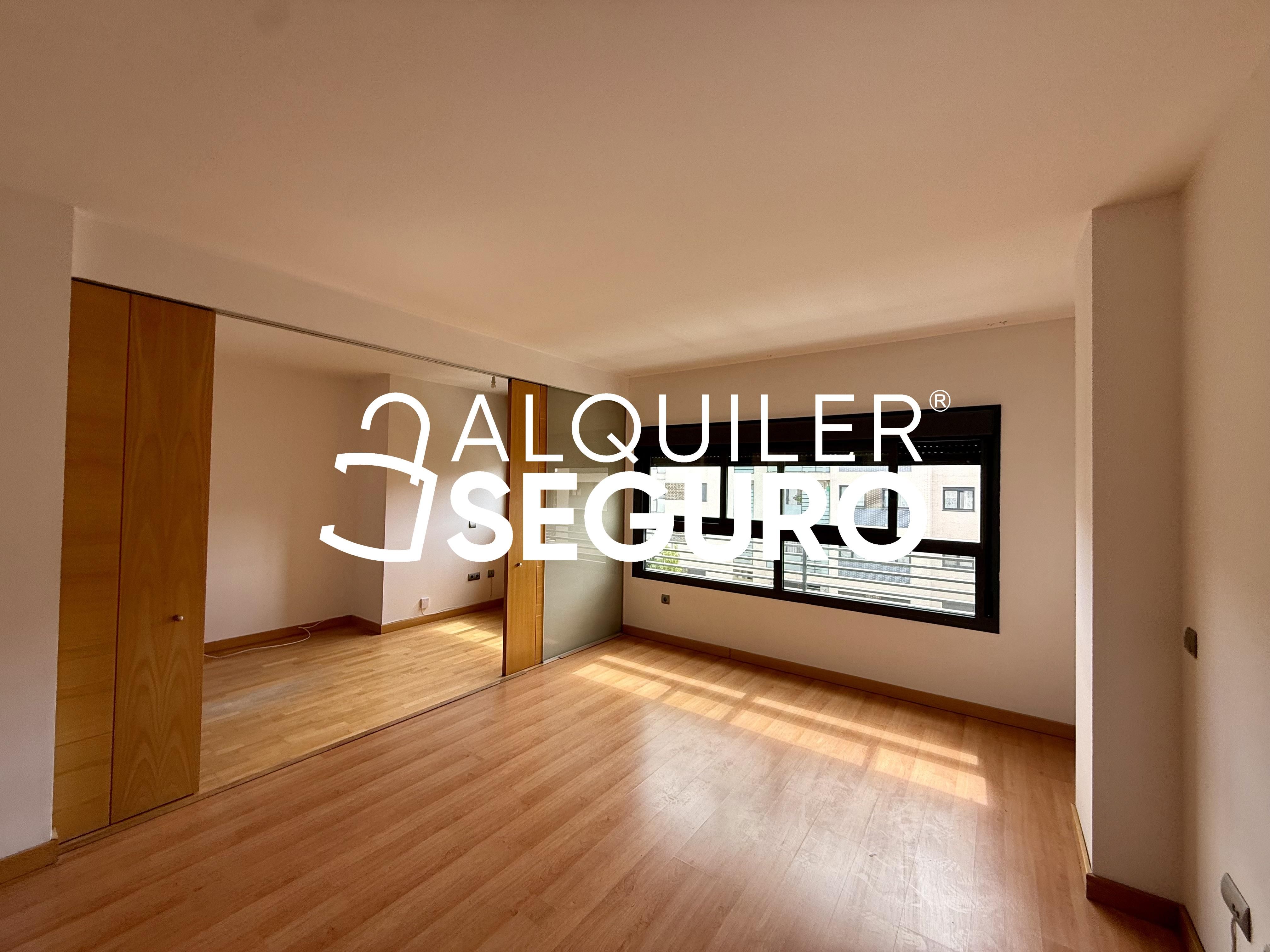 Flat to rent in José Maria Peridis, Universidad