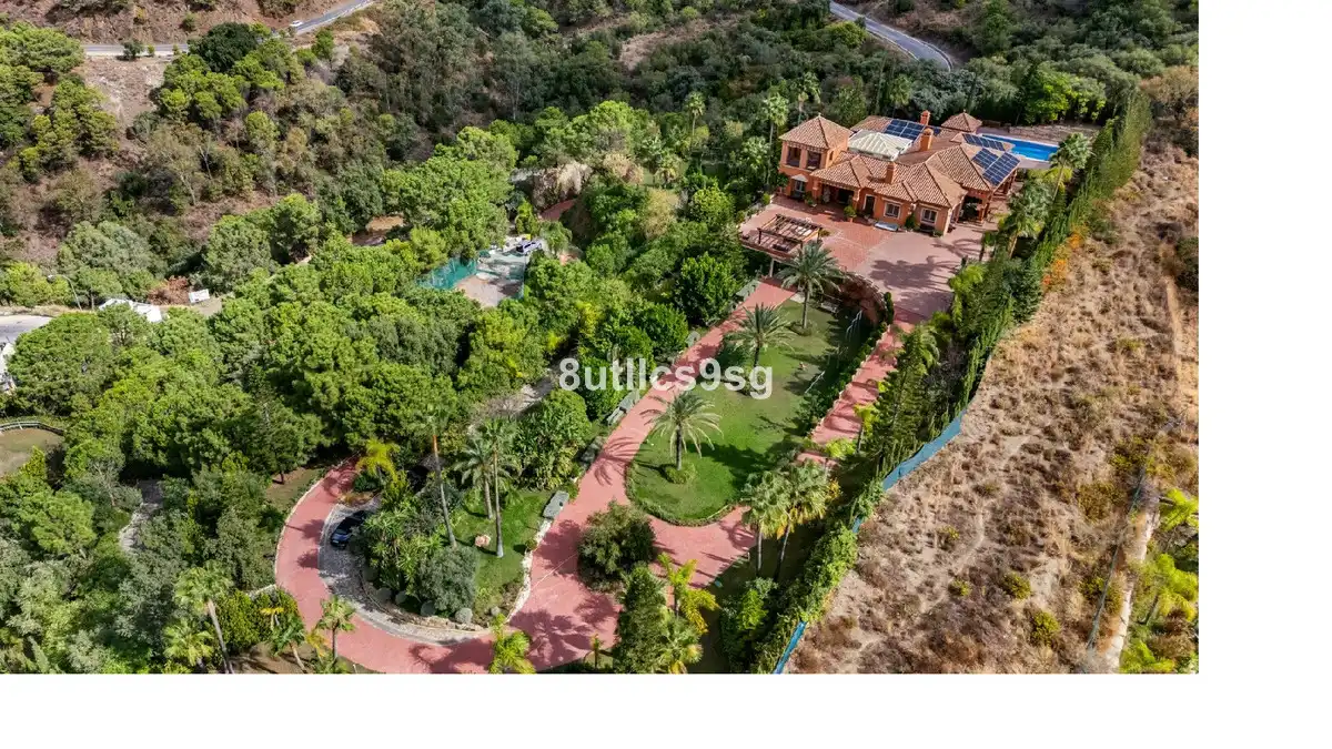 Außenansicht von Country house zum Verkauf in Istán, Málaga