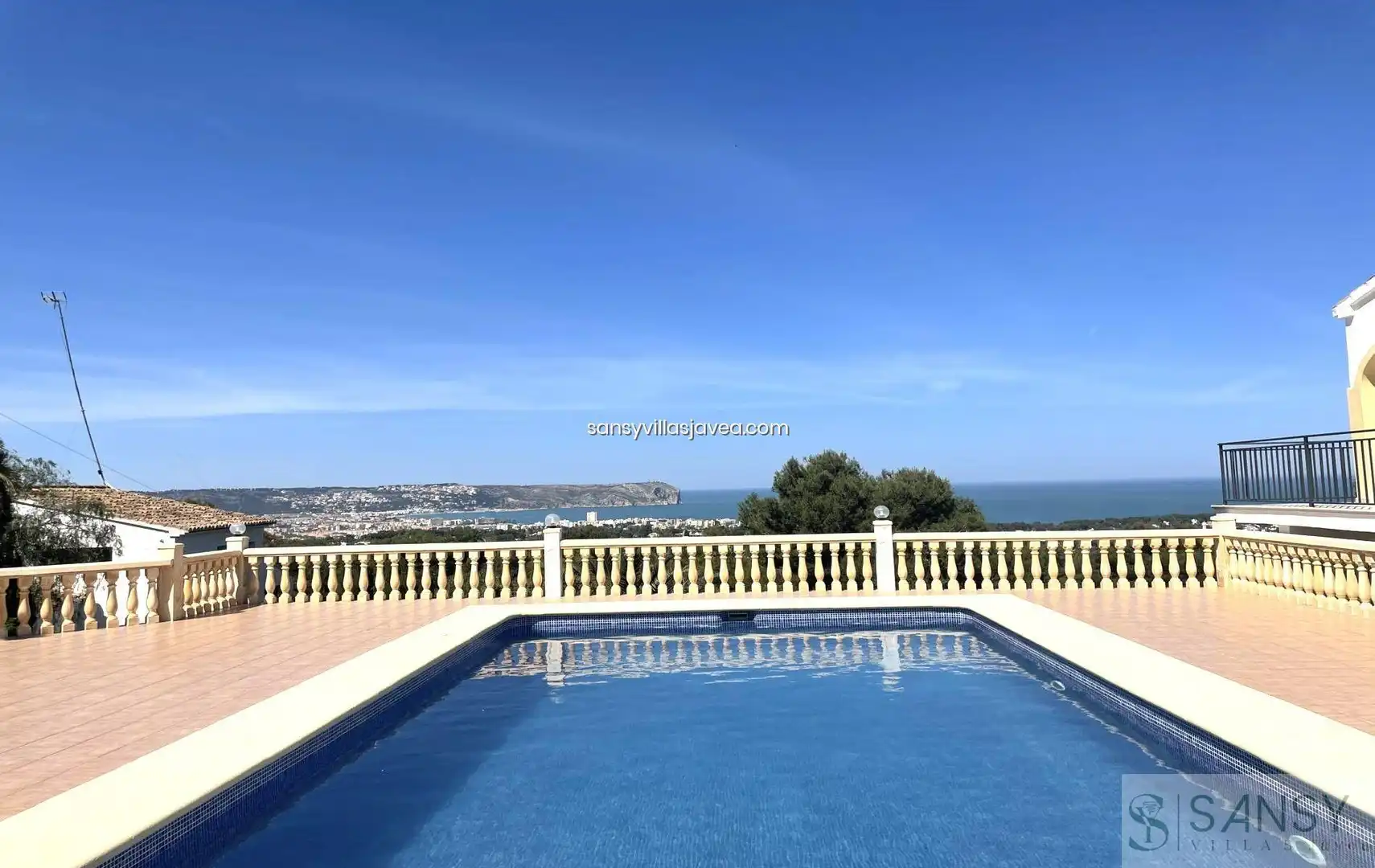 Swimming pool of Houses for sale in Jávea / Xàbia  with Air Conditioner and Storage room
