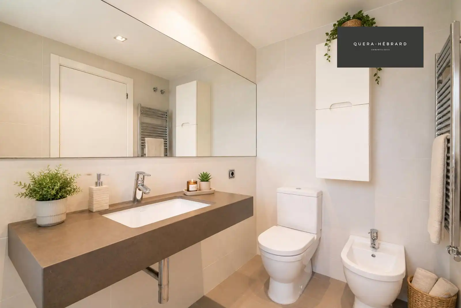 Flat for sale in Camí dels Capellans, Ametllers - Poble-Sec