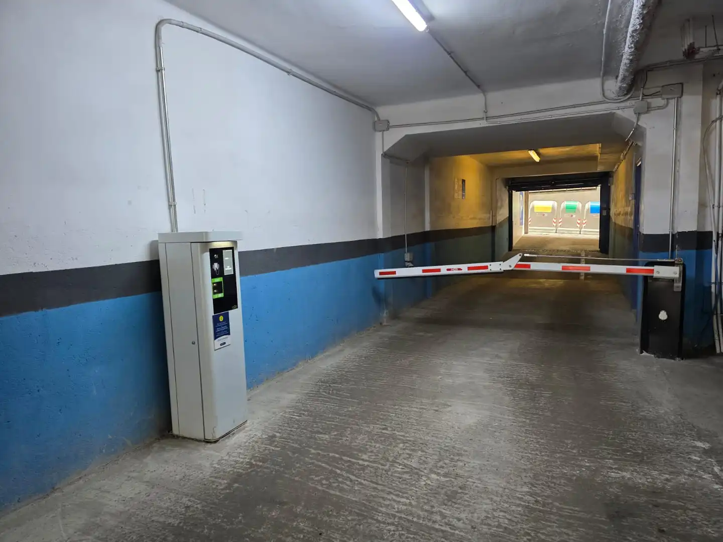 Aparcamiento con ascensor en alquiler en Carrer de Bertran 75, imagen 12