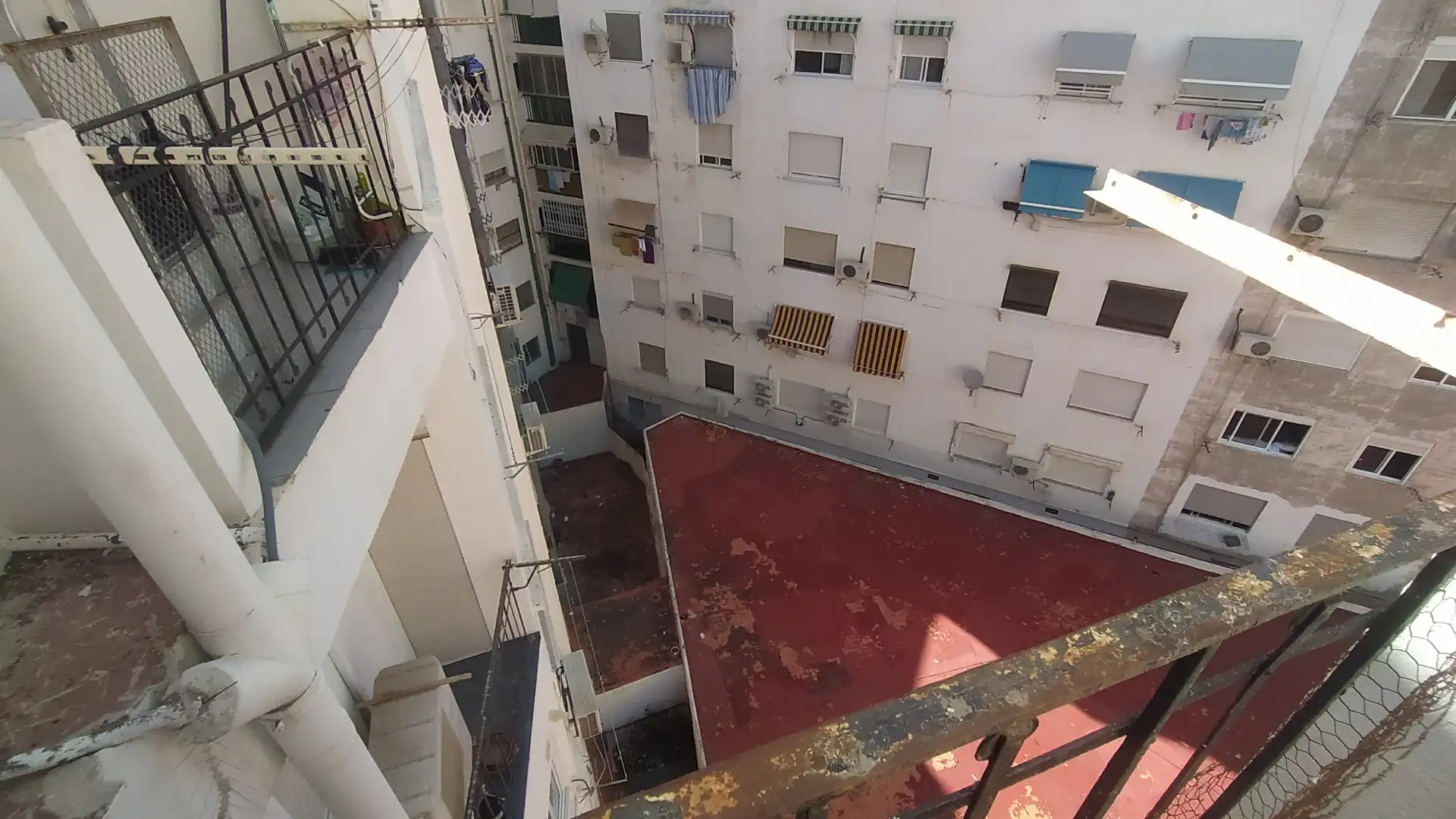 Habitación de Piso en venta en Valencia con Aire acondicionado y Balcón