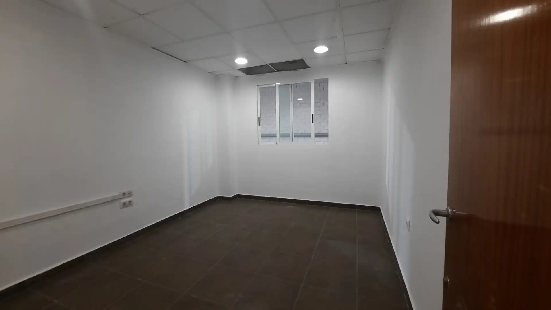 Industrial buildings for rent in Almazora / Almassora