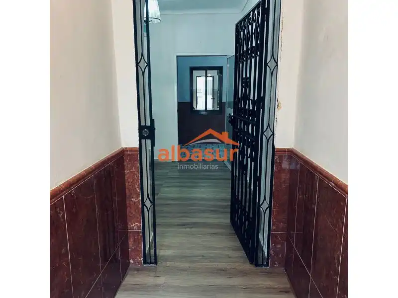 Casa o xalet en venda en Fernán-Núñez amb Aire condicionat, Terrassa i Moblat