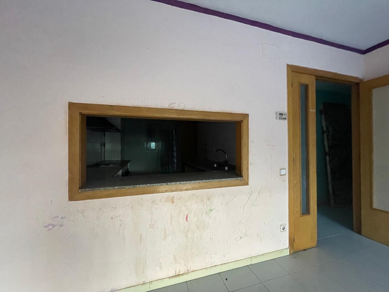 Flat for sale in Salt  with Balcony